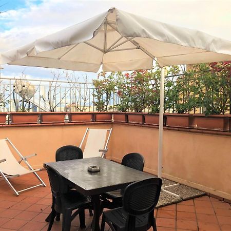 Case Vacanze " Il Duomo" Napoli Εξωτερικό φωτογραφία