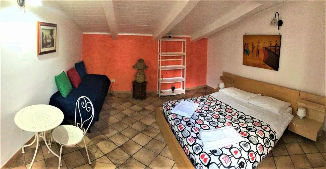 Case Vacanze " Il Duomo" Napoli Εξωτερικό φωτογραφία